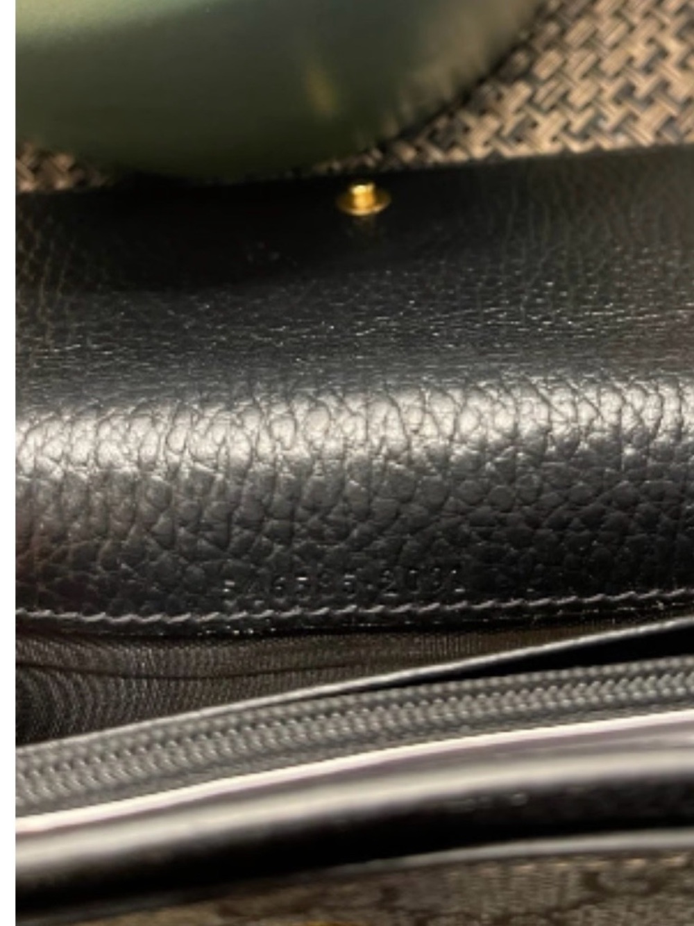 Gucci Black Leather & Beige GG Supreme Continental Wallet with Gold Double G - Picture 5 of 6